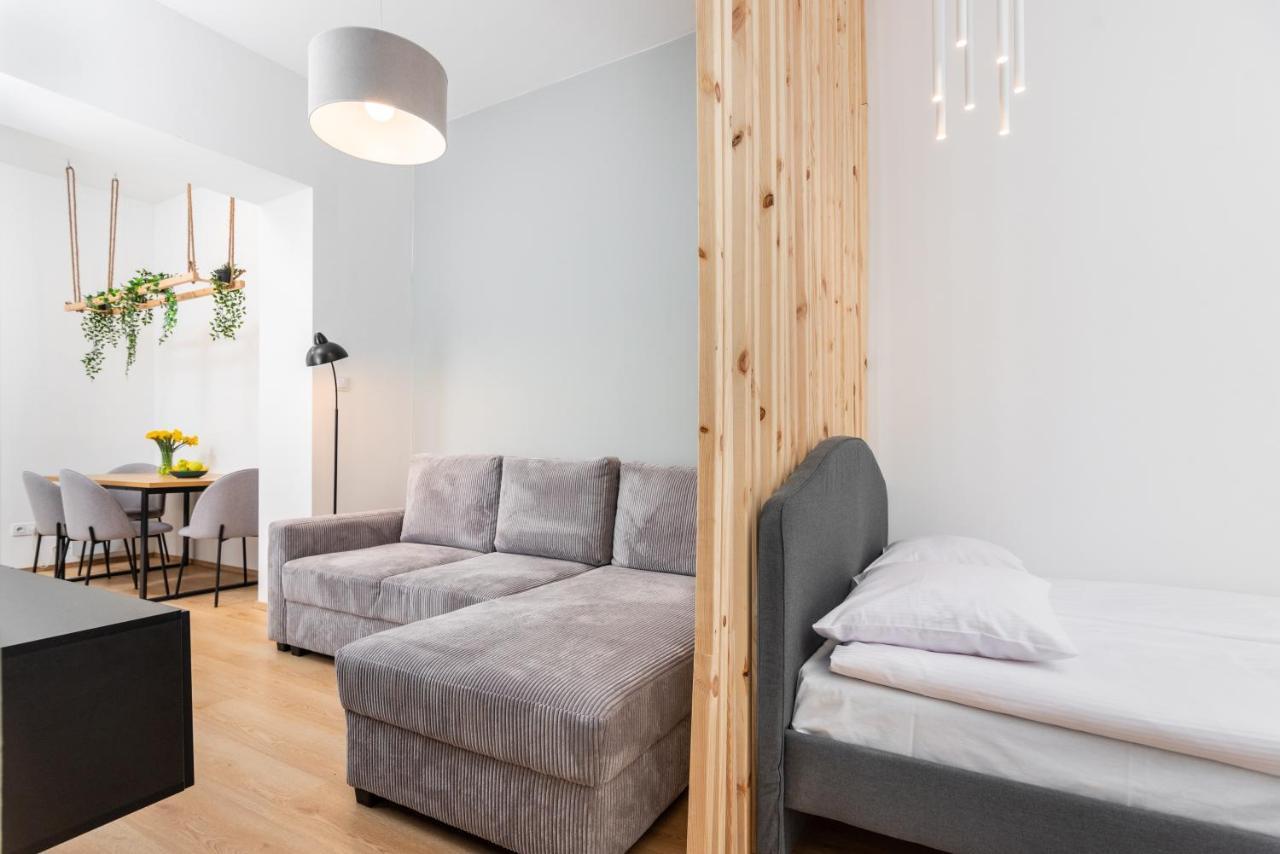 Modern Centrally Located Apartments - By Upstairs Cracovie Extérieur photo