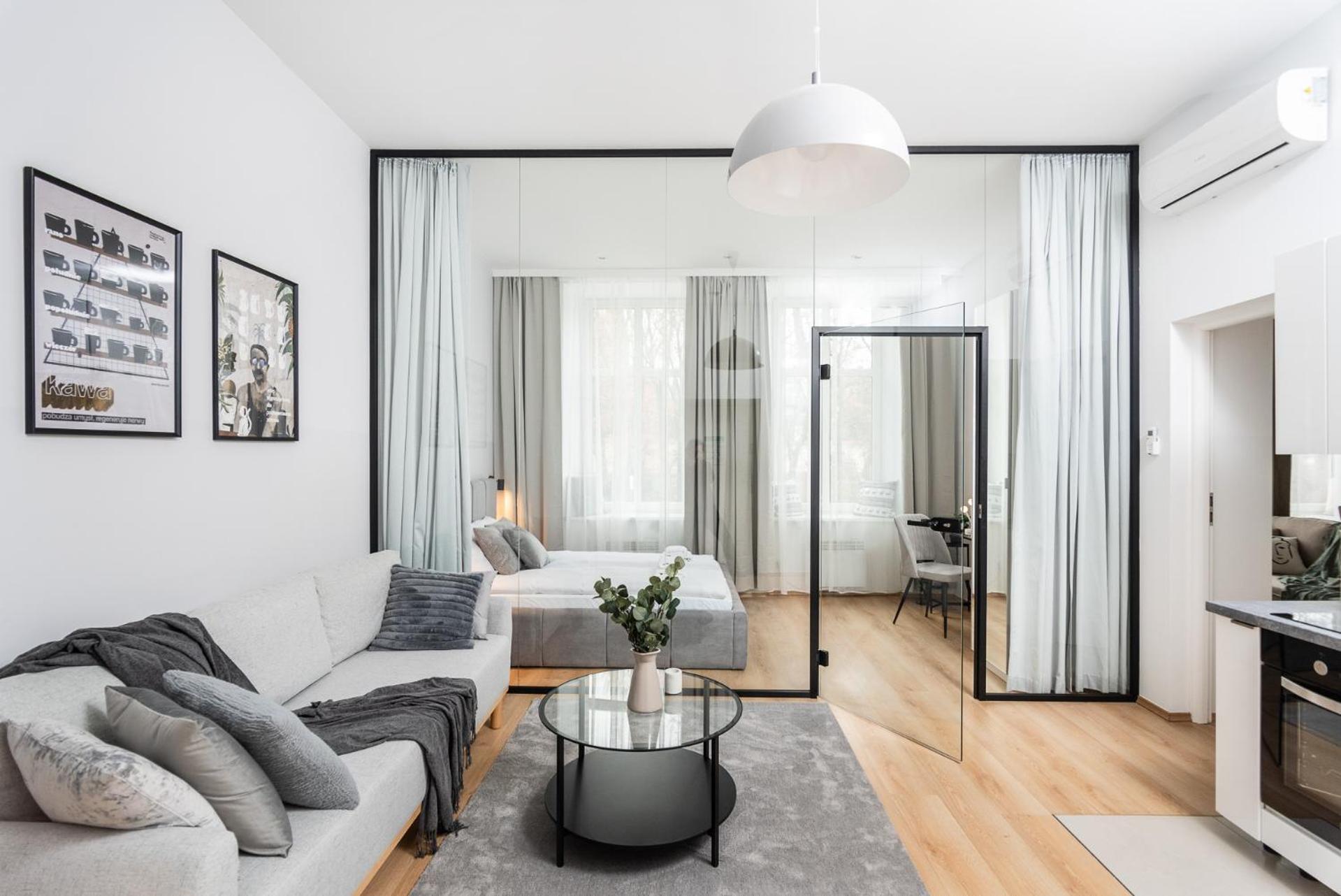 Modern Centrally Located Apartments - By Upstairs Cracovie Extérieur photo