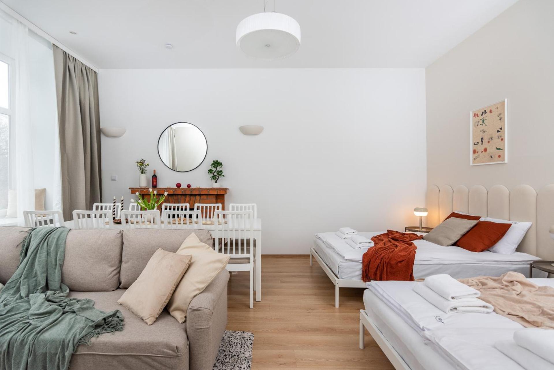 Modern Centrally Located Apartments - By Upstairs Cracovie Extérieur photo